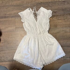 American Eagle Outfitters White Eyelet Lace Top